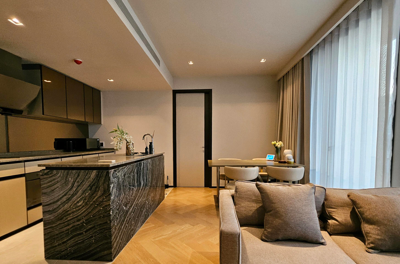 () For Sales The Reserve 61 Hideaway 2 Bedrooms, Junior Penthouse, Foreigner quota – รูปที่ 3