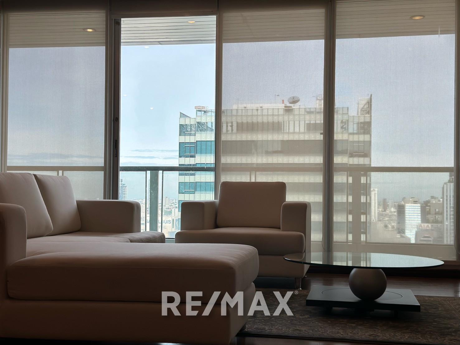 Sky Villas (in same building as Ascott Sathorn Bangkok) Please feel free to leave me a message on LINE – รูปที่ 2