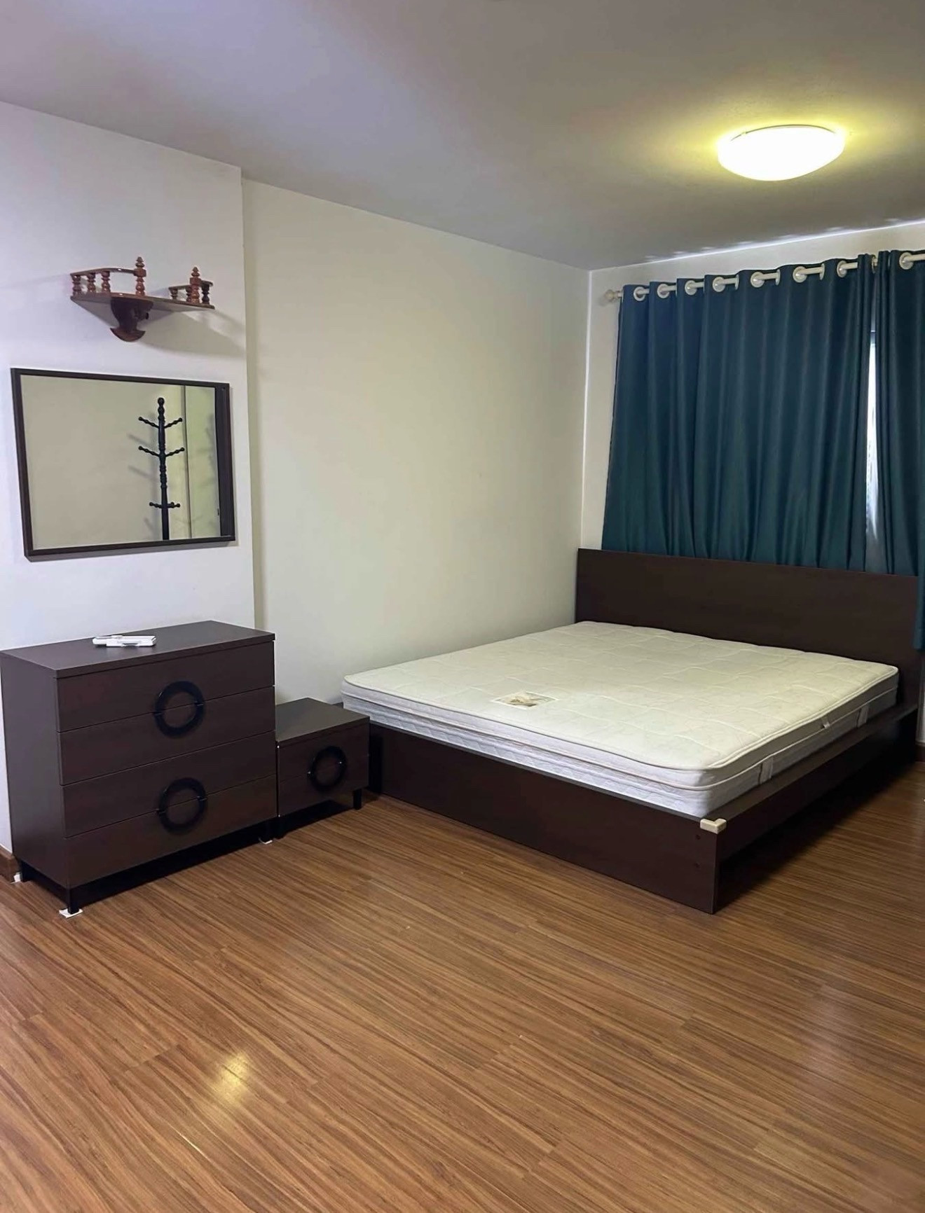 Condo for sale, The Seasons Srinakarin (The Seasons Srinakarin), prime location next to the road, convenient travel, near MRT Sri Dan. Condo for sale, The Seasons Srinakarin (The Seasons Srinakarin), prime location next to the road, convenient travel, near MRT Sri Dan.