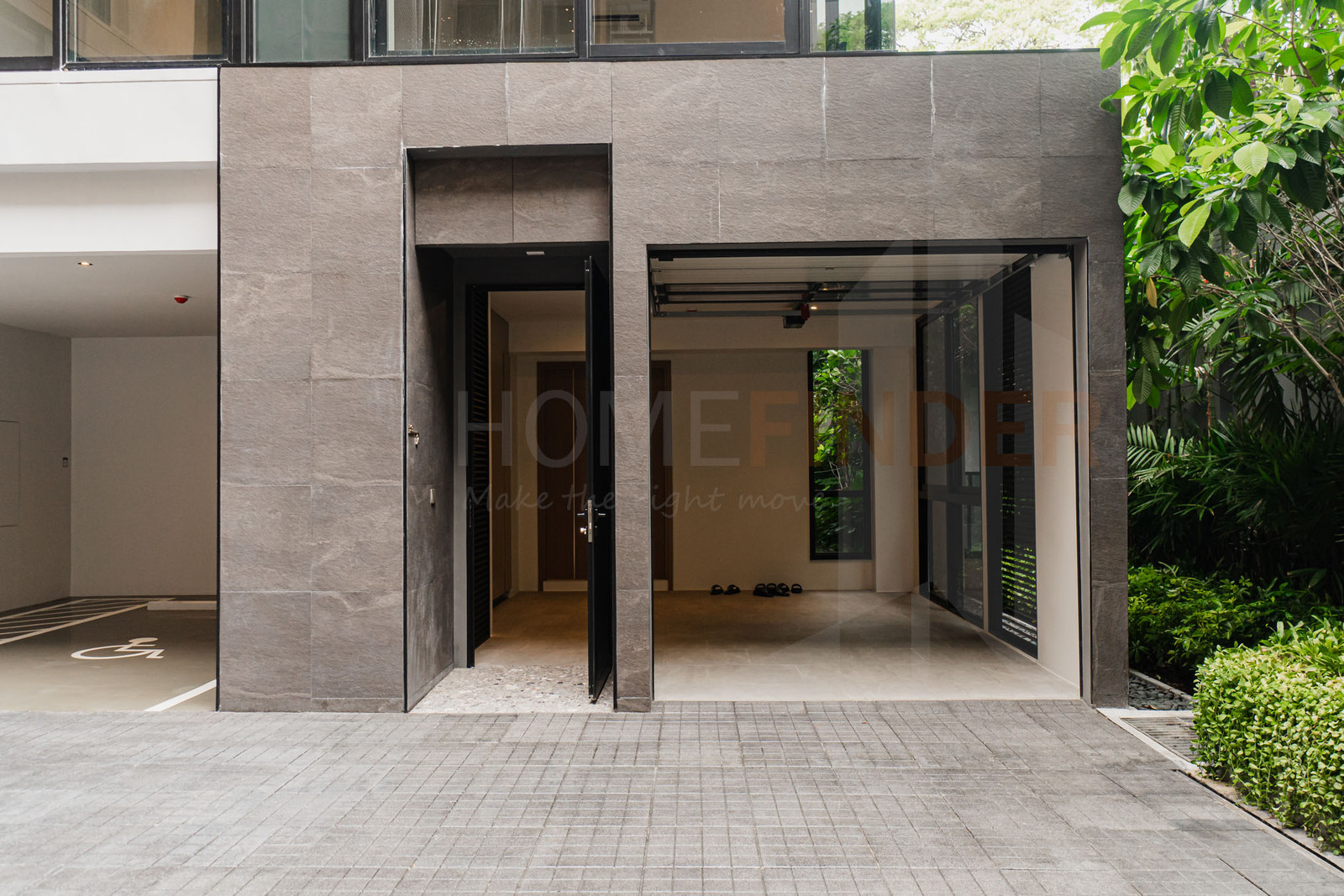 Luxury Condo ทองหล่อ Pet Friendly ห้องใหญ่ เพียง 48.69 ล้าน พร้อมขายวันนี้ 🔥 Luxury Condo ทองหล่อ Pet Friendly ห้องใหญ่ เพียง 48.69 ล้าน พร้อมขายวันนี้ 🔥