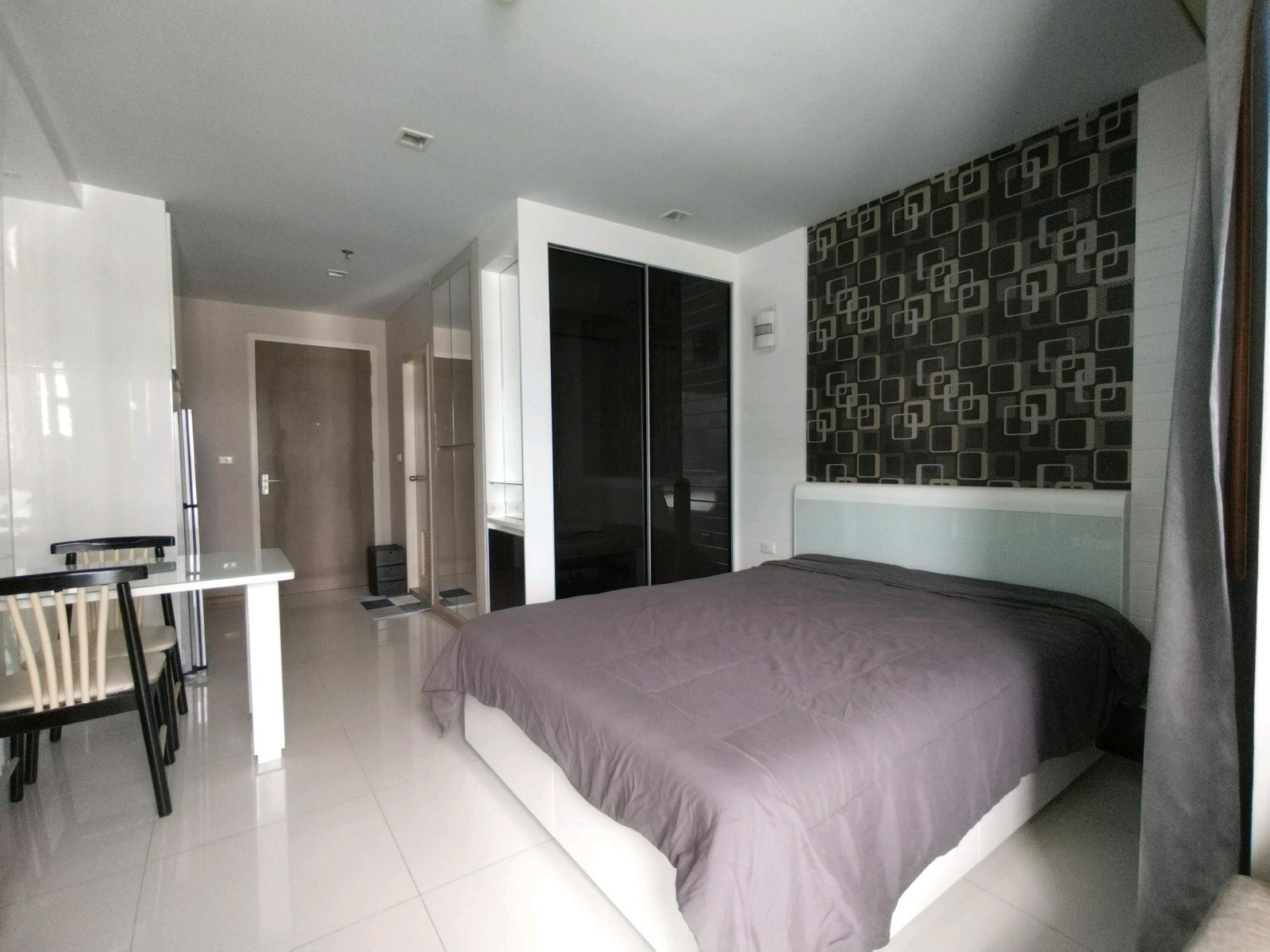 ✅Room ready to move in 13/7/69 ✅
CASA CONDO Ratchada-Ratchaphruek, next to BTS Wutthakat, Exit 1, convenient travel.