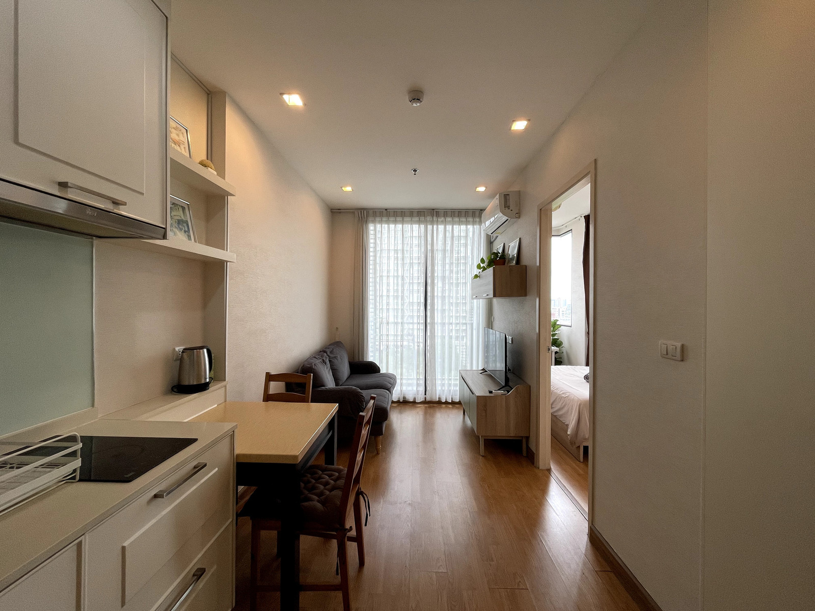 Beautiful room, next to BTS On Nut, comfortable, good floor, close to amenities, hurry. Beautiful room, next to BTS On Nut, comfortable, good floor, close to amenities, hurry.