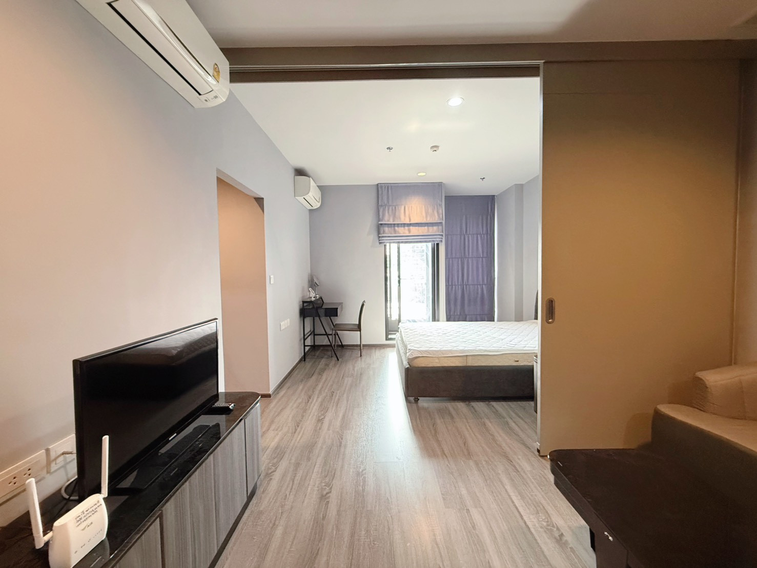 Condo for rent, Ideo Mobi Rangnam-Ratchathewi, Ideo Mobi Rangnam, near Victory Monument BTS station, only about 600 meters. Condo for rent, Ideo Mobi Rangnam-Ratchathewi, Ideo Mobi Rangnam, near Victory Monument BTS station, only about 600 meters.