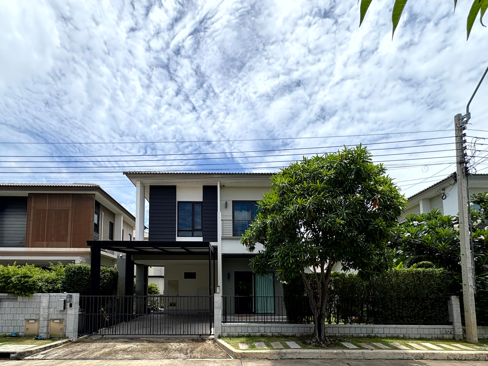 🎯ขายบ้านเดี่ยว Centro บางนา กม.7 ตกแต่งพร้อมเข้าอยู่ 🎯ขายบ้านเดี่ยว Centro บางนา กม.7 ตกแต่งพร้อมเข้าอยู่