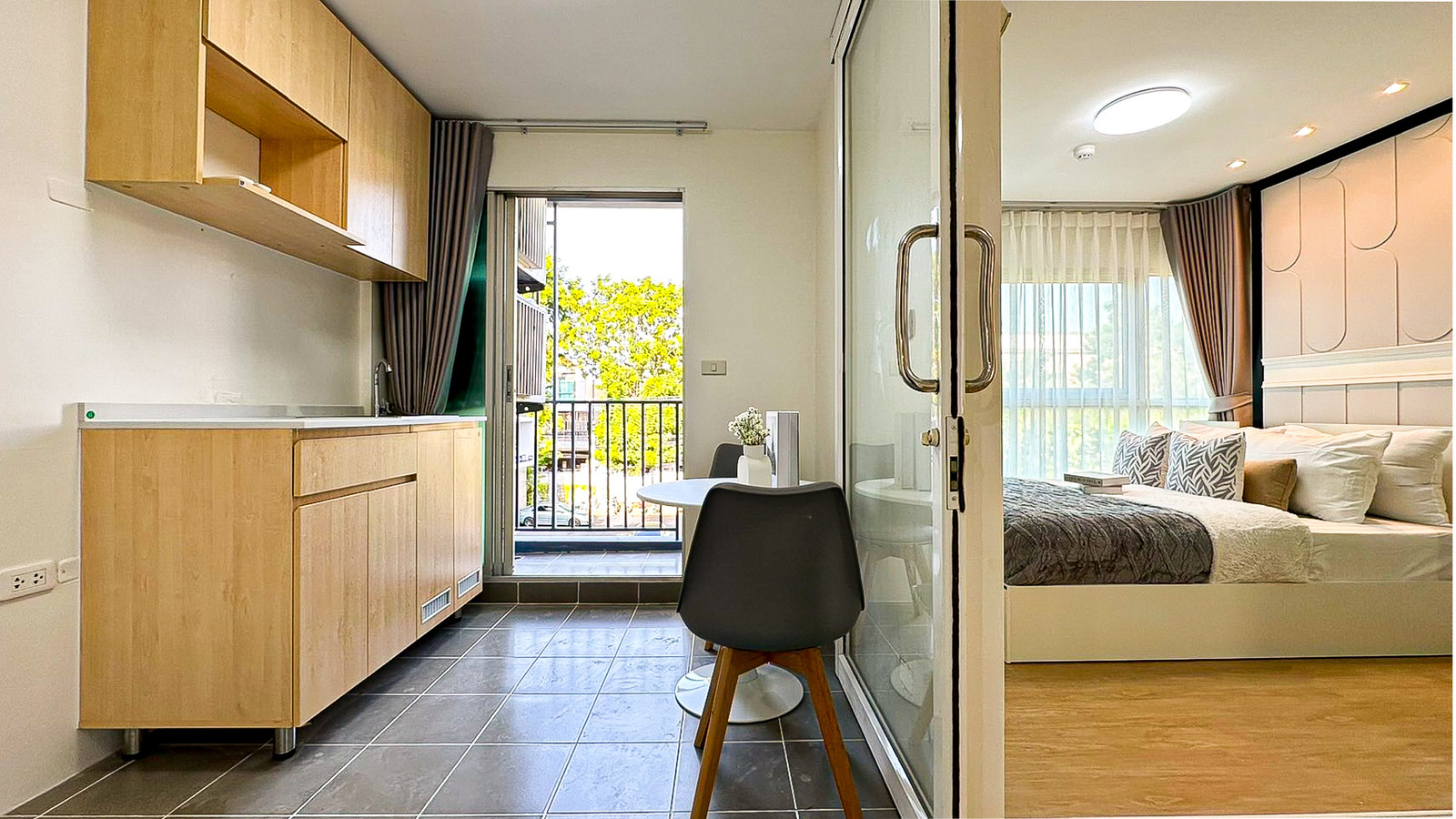 D Condo Ramkhamhaeng 9 🌟 Selling cheap! Beautiful room!! 🔥 Free! Tight furniture D Condo Ramkhamhaeng 9 🌟 Selling cheap! Beautiful room!! 🔥 Free! Tight furniture