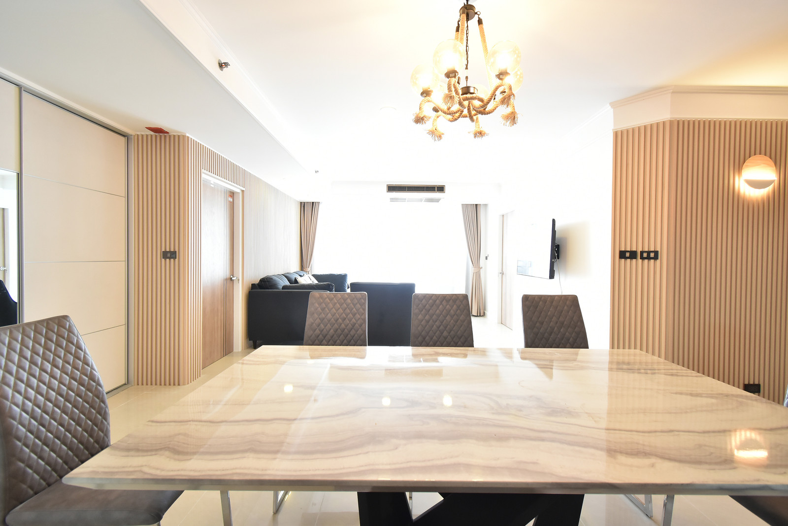 [ให้เช่า] คอนโด Las Colinas 2 Bedroom 🛋️ ห้องใหญ่ - ใจกลางอโศก - ราคาดีมากกก ✨ – รูปที่ 2