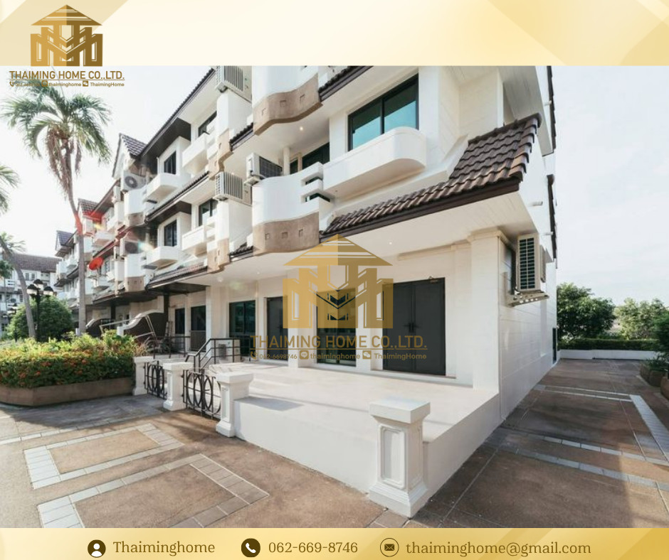 Luxury townhome for rent In the heart of Ekkamai-Thonglor, walk to BTS Phra Khanong, ready to move in, Watthana District, Bangkok (TT07-1126)