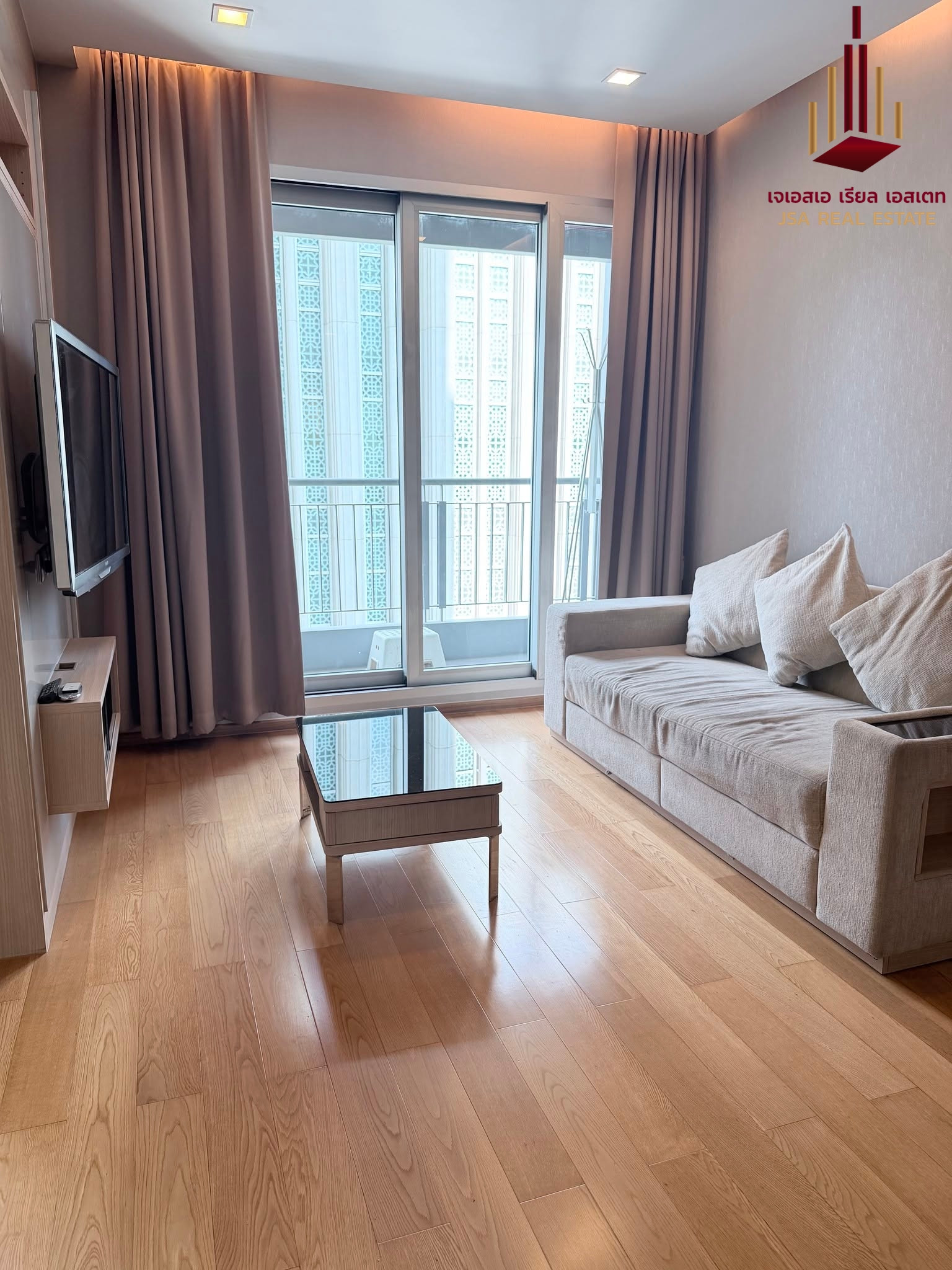 ✨ For Sale: The Address Asoke Condo ✨  💰 Only 5,900,000  THB