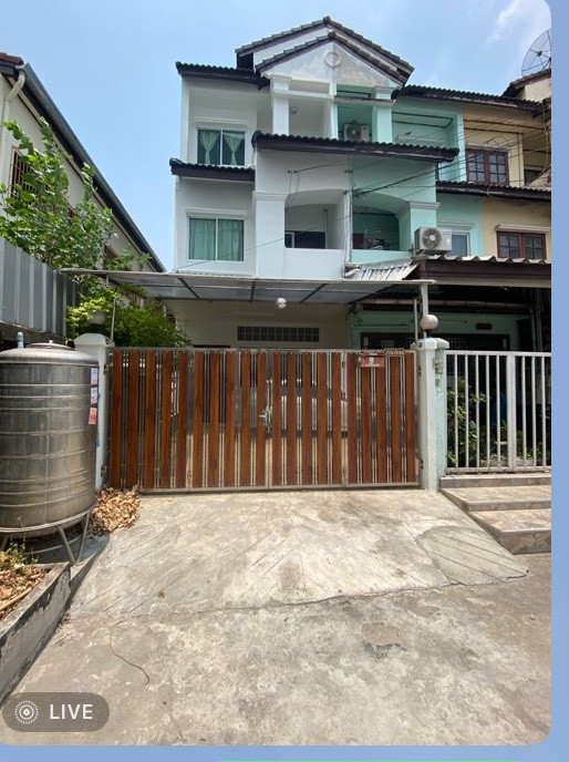 บ้านทาวเฮ้า 3 ชั้น ฟังชั่นบ้านเดี่ยว ตอบโจทย์คนยุคใหม่ มีครบทุกฟังชั่น 4 นอน 4 น้ำ 2 จอดรถ (ห้องน้ำในห้องนอน) บ้านทาวเฮ้า 3 ชั้น ฟังชั่นบ้านเดี่ยว ตอบโจทย์คนยุคใหม่ มีครบทุกฟังชั่น 4 นอน 4 น้ำ 2 จอดรถ (ห้องน้ำในห้องนอน)