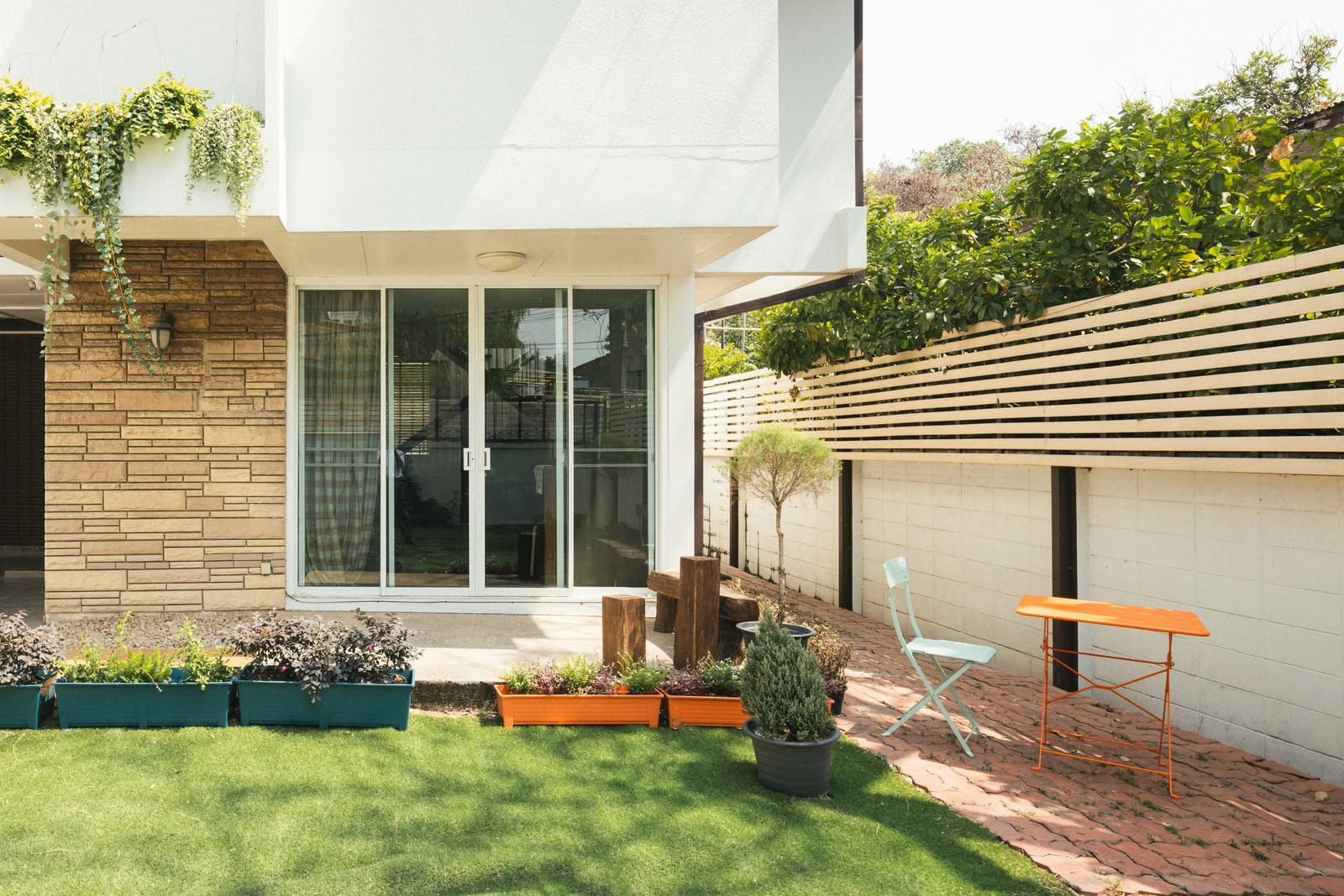 เซ๊งบ้านเดี่ยว 2 ชั้น Mid-Century ในเอกมัย เหมาะทำไวน์บาร์และสตูดิโอ – รูปที่ 3