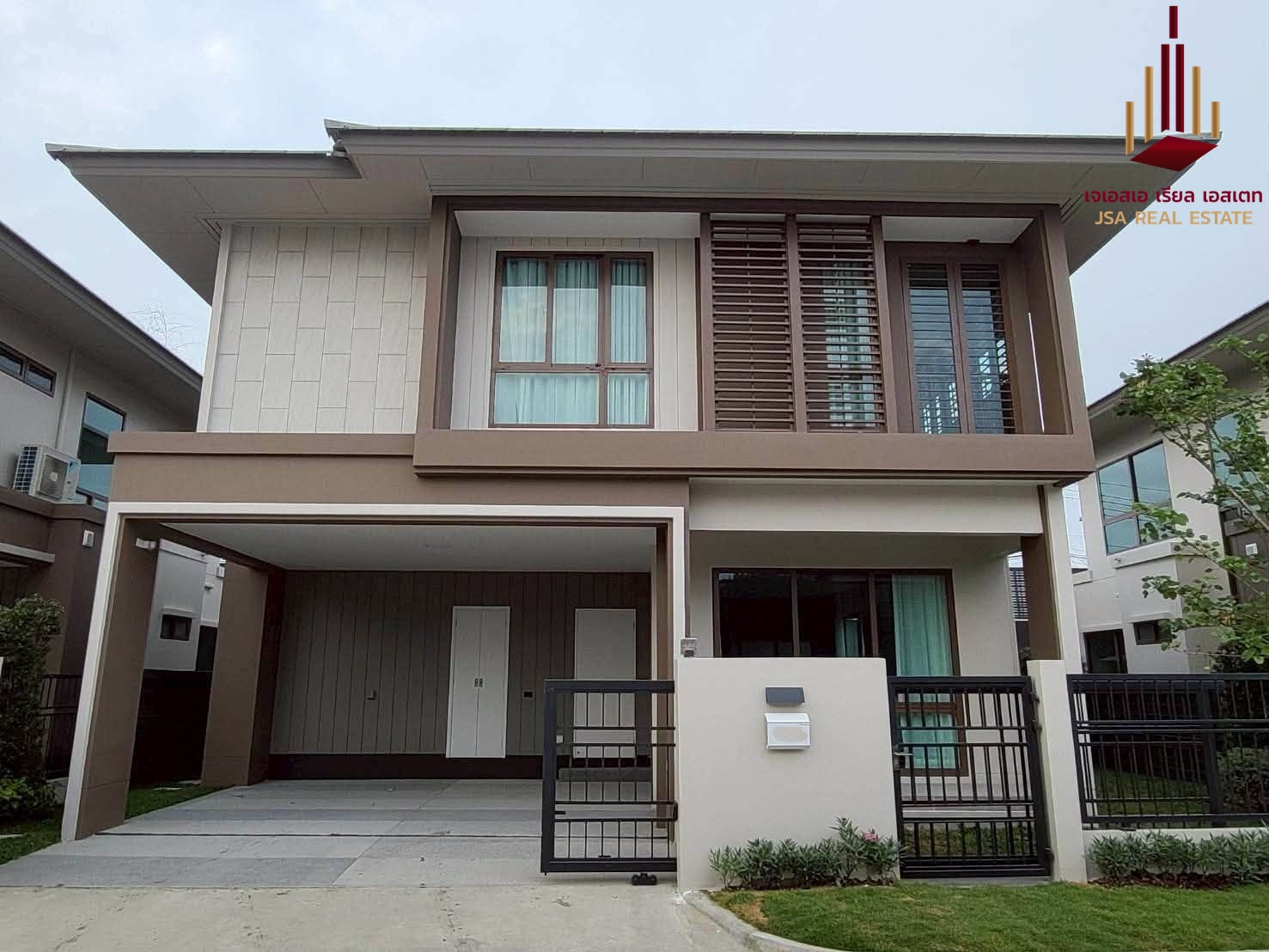 ✨ For Rent: Burasiri Krungthepkreetha ✨  💰 Only 95,000  THB/month