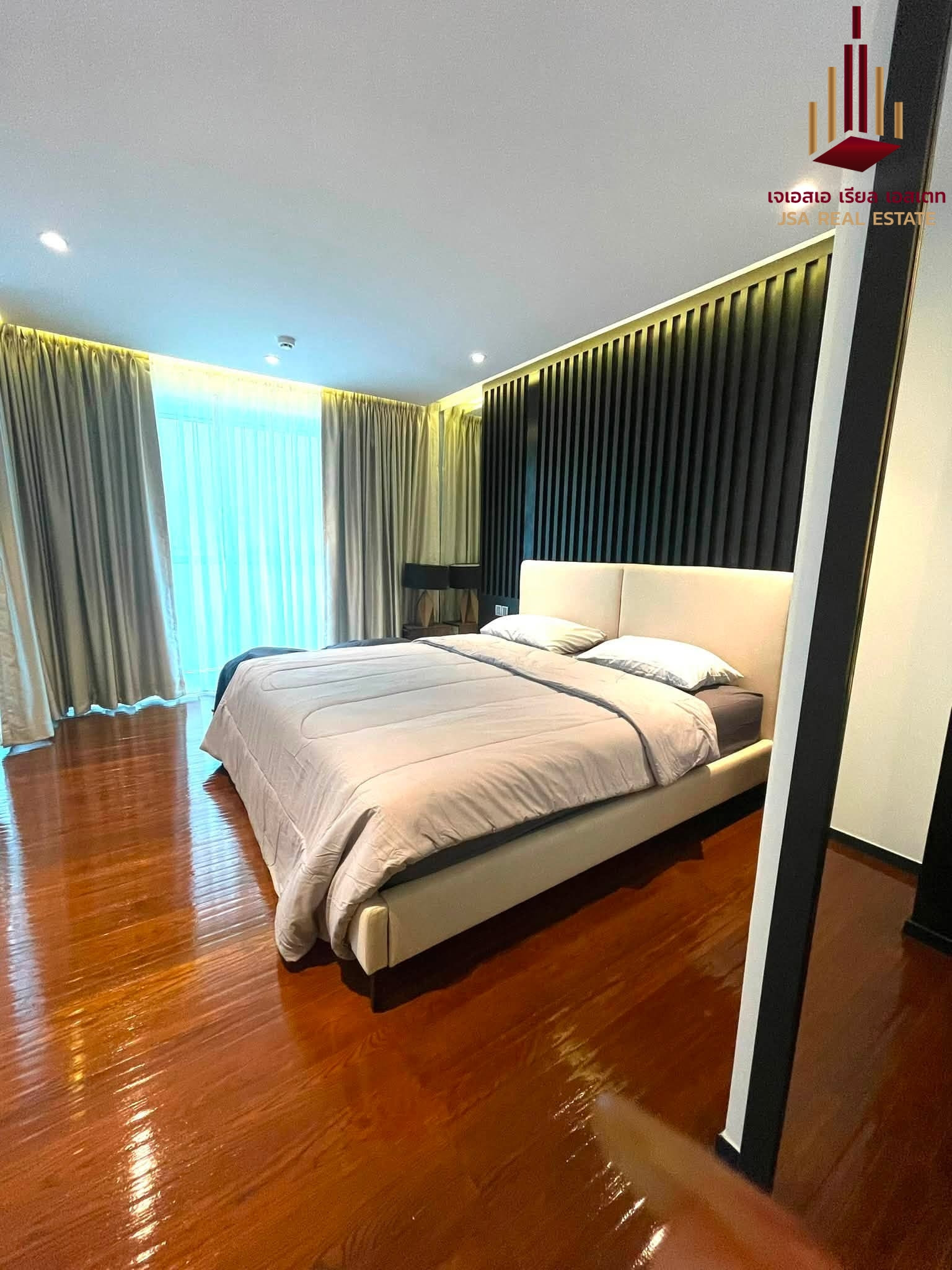 ✨ For Rent : The Private Residence Rajdamri Condo ✨ 💰 Only 55,000 THB/month