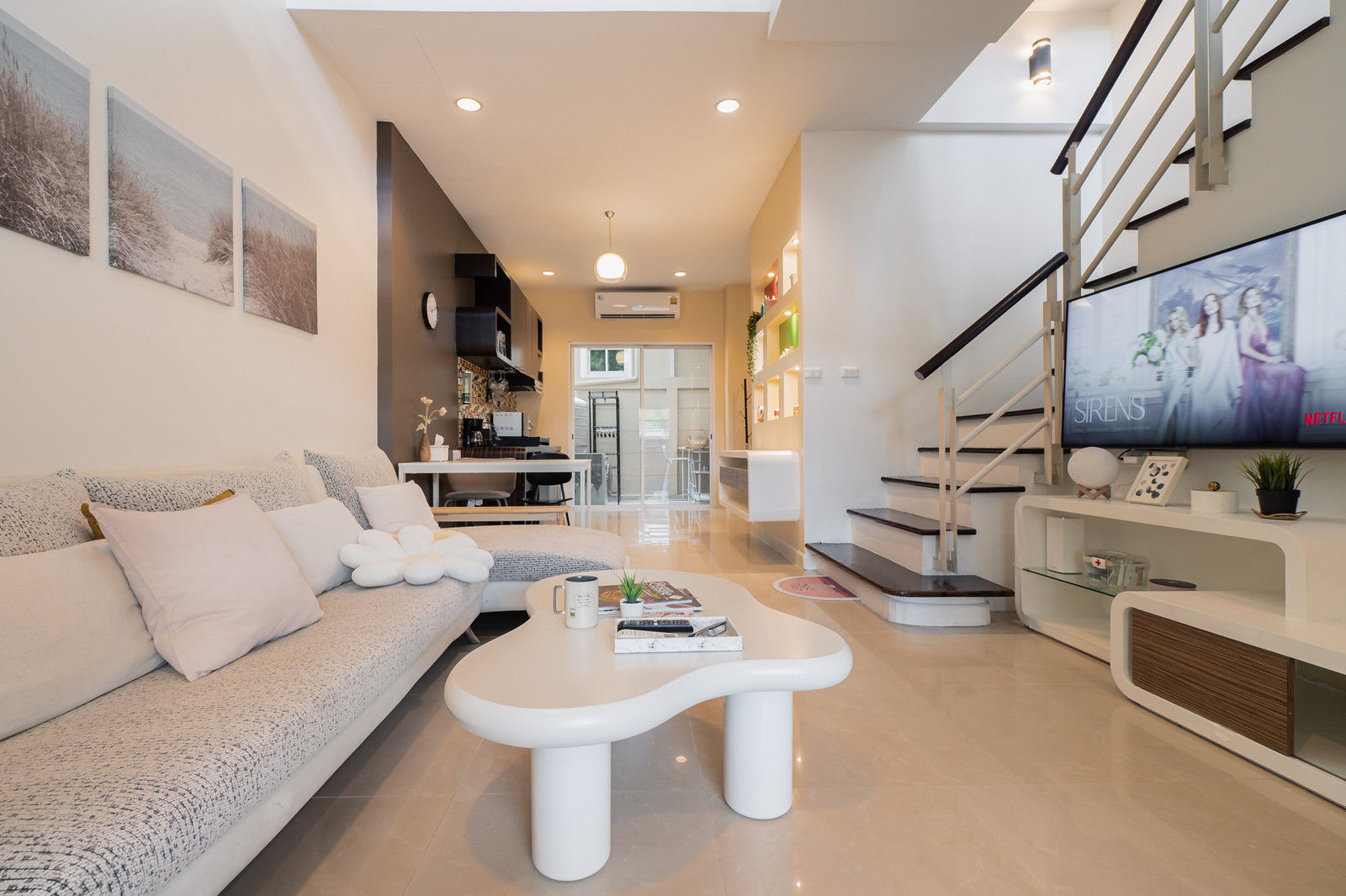 ขาย ทาวน์โฮม 3 ชั้น หมู่บ้านพรีเมียมเพลส เกษตร-นวมินทร์ เข้า-ออกได้ 2 ทาง ทำเลศักยภาพ ใกล้เลียบด่วน เดินทางสะดวก เหมาะทั้งอยู่อาศัยและทำโฮมออฟฟิศ – รูปที่ 4