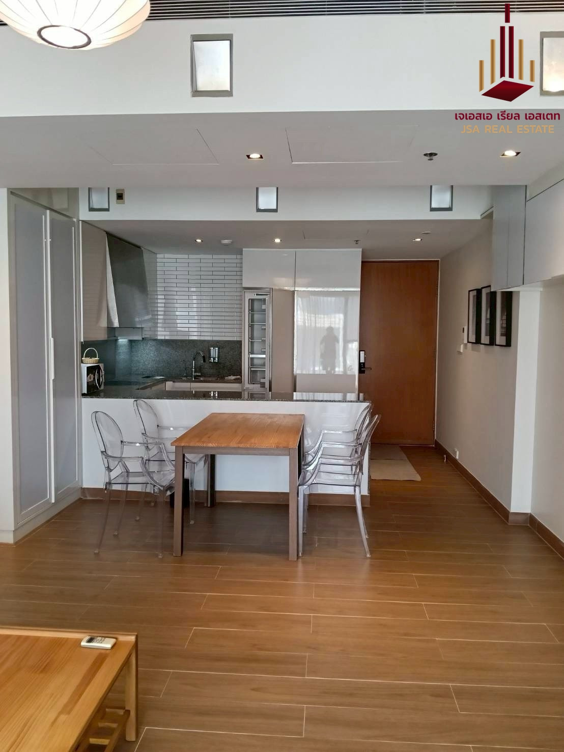 ✨ For Rent: The Met Condo ✨  💰 Only 65,000  THB/month 