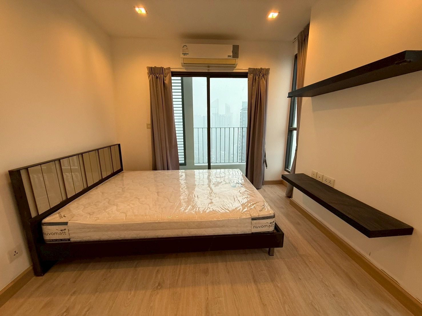 For Sale Ideo Mobi Rama9 แบบ 2 ห้องนอน ฟังก์ชันลงตัว โปร่งโล่ง พร้อมดีไซน์ทันสมัยน่าอยู่อาศัย @6.98 MB For Sale Ideo Mobi Rama9 แบบ 2 ห้องนอน ฟังก์ชันลงตัว โปร่งโล่ง พร้อมดีไซน์ทันสมัยน่าอยู่อาศัย @6.98 MB