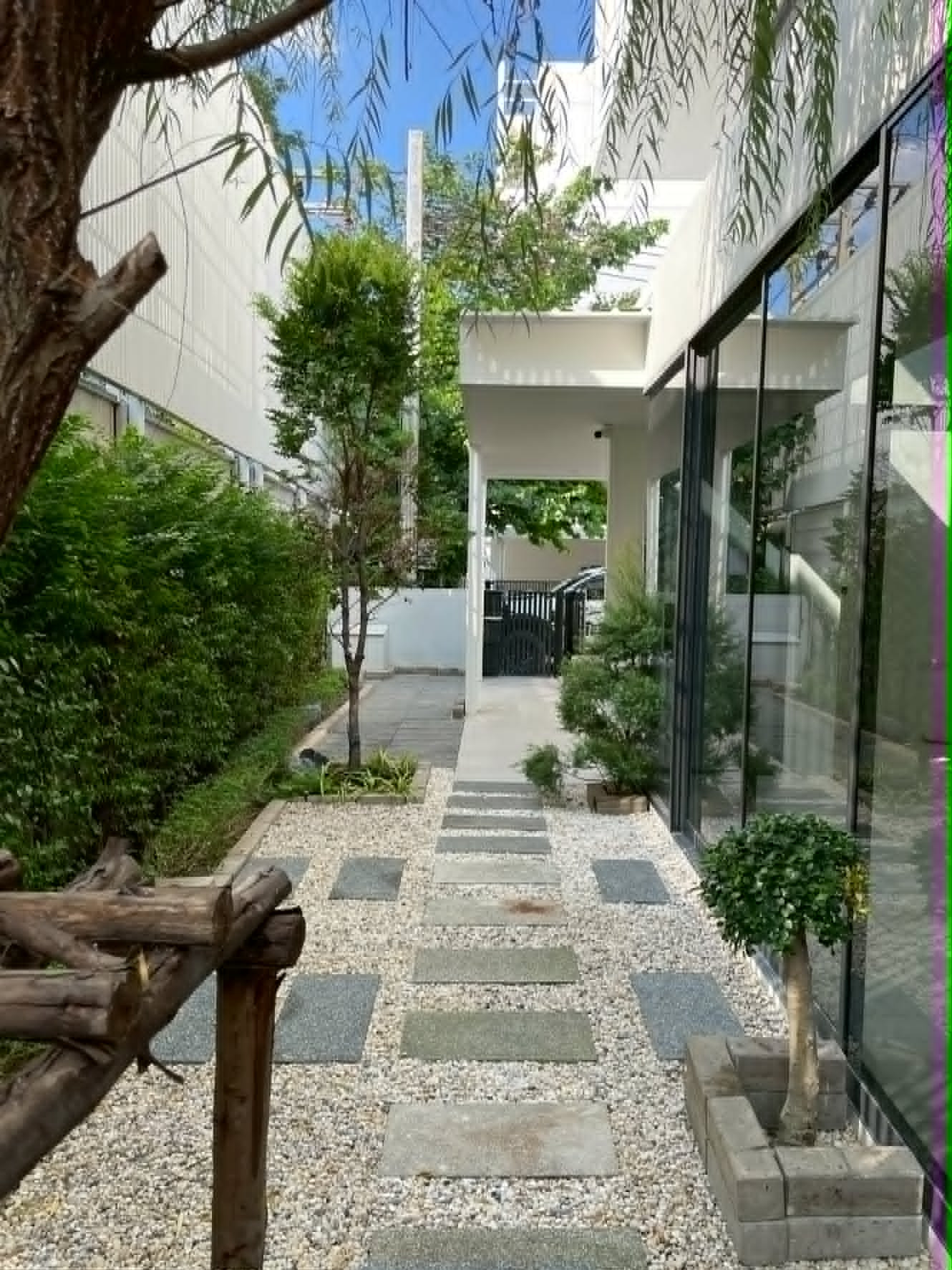 ขาย และให้เช่า บ้าน ARKIN วิภาวดี ใกล้สนามบินดอนเมือง 3.5 ชั้น เนื้อที่ 41.4 ตารางวา พื้นที่ใช้สอย 270 ตารางเมตร 3 ห้องนอน 4 ห้องน้ำ จอดรถได้ 3 คัน – รูปที่ 3