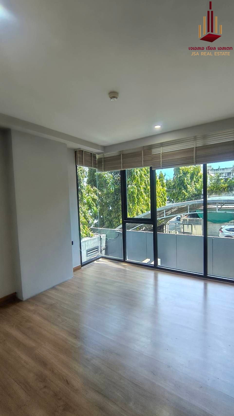 ✨ For Sale: Fynn Aree Condo ✨ 💰 Only 4,900,000 THB ✨ For Sale: Fynn Aree Condo ✨ 💰 Only 4,900,000 THB