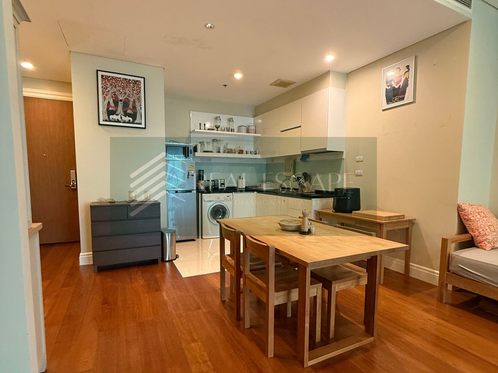 🔥SALE🔥 Bright Sukhumvit 24 - ห้องใหญ่ มู้ดละมุนสไตล์โฮมมี่ อบอุ่น เหมือนอยู่บ้านใจกลางเมือง – รูปที่ 3