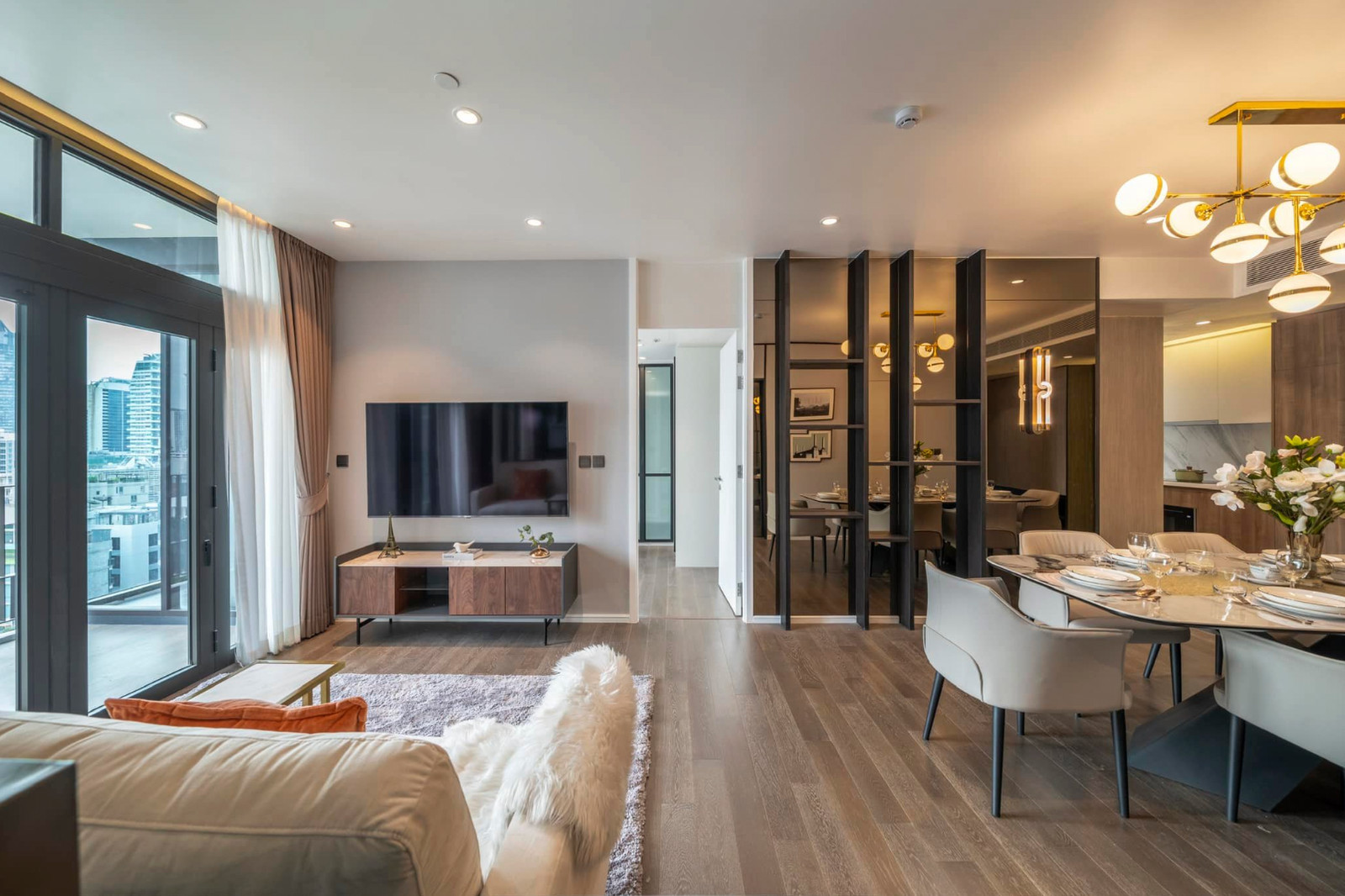 💥 (Hot Deal) มิวนีค สุขุมวิท 23 Muniq Sukhumvit 23 2 Bedroom 86 Sqm. Fully Furnished สนใจติดต่อ Call. 093-616-4456 💥 (Hot Deal) มิวนีค สุขุมวิท 23 Muniq Sukhumvit 23 2 Bedroom 86 Sqm. Fully Furnished สนใจติดต่อ Call. 093-616-4456