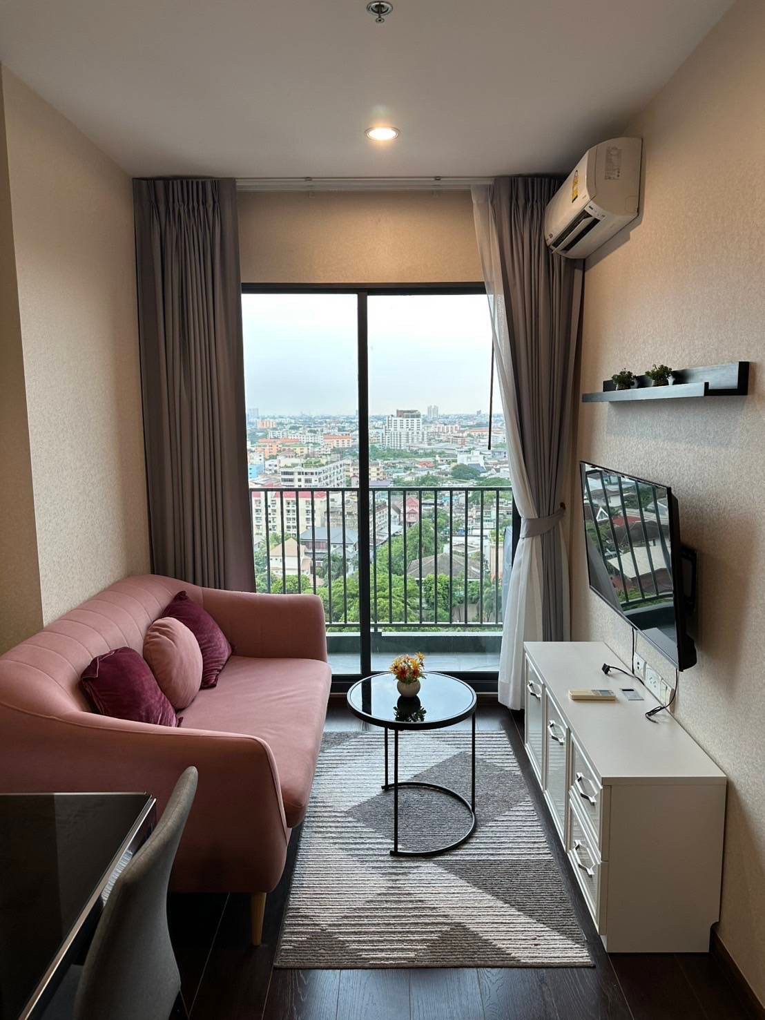 Condo for Rent – C Ekkamai (C Ekkamai) | 1 Bed 1 Bath | 31 sqm | Floor 15 | Ekkamai | 18,000 THB/month | LINE: @500vvzzy | Ref: TR0083 Condo for Rent – C Ekkamai (C Ekkamai) | 1 Bed 1 Bath | 31 sqm | Floor 15 | Ekkamai | 18,000 THB/month | LINE: @500vvzzy | Ref: TR0083
