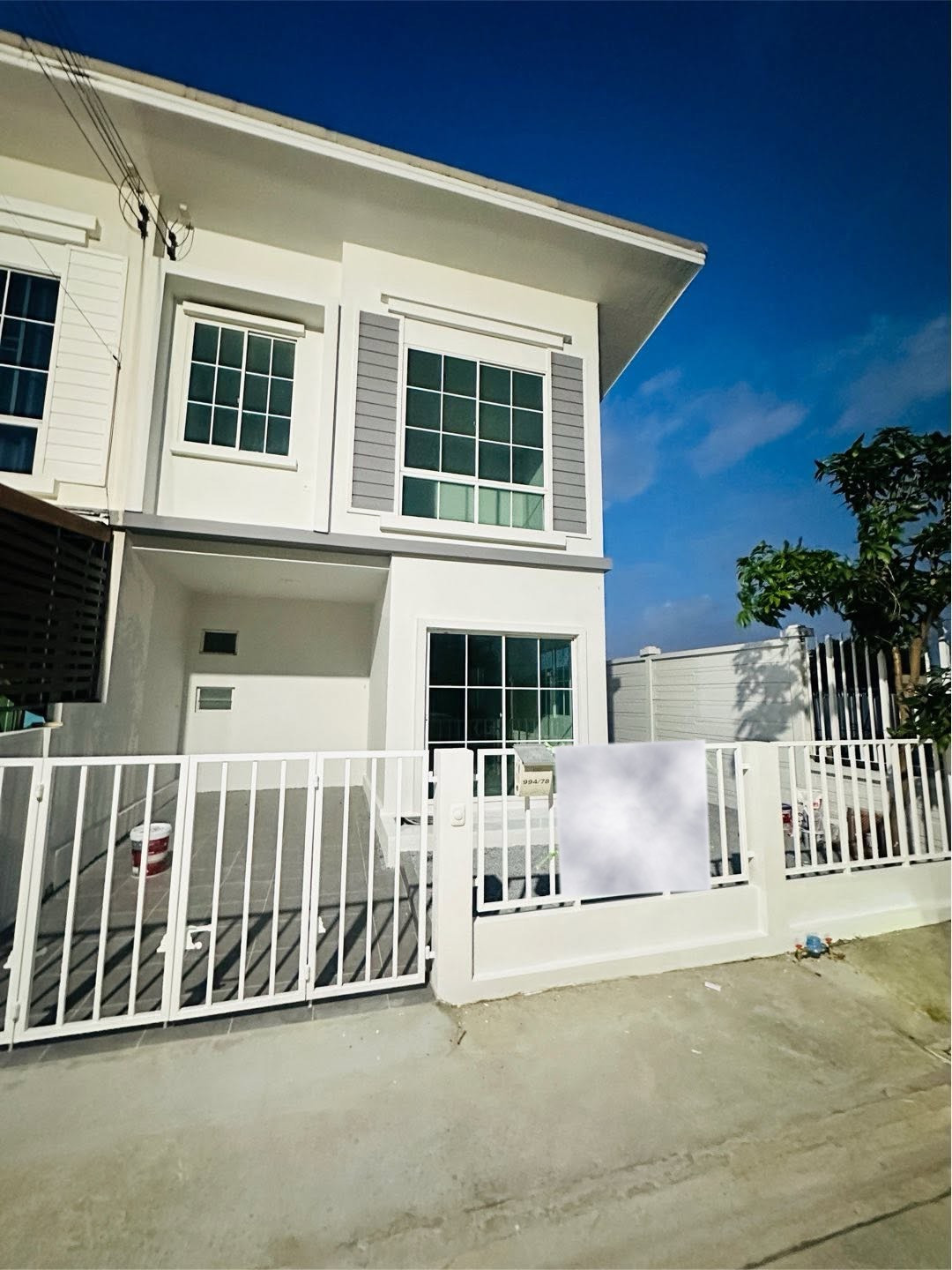 🔥Urgent sale, corner townhouse, J City Praksa / J City Praksa, good price, private, there is space around the house. ✅Next to Sarasas Witaed Witaed Samut Prakan School. 🔥Urgent sale, corner townhouse, J City Praksa / J City Praksa, good price, private, there is space around the house. ✅Next to Sarasas Witaed Witaed Samut Prakan School.