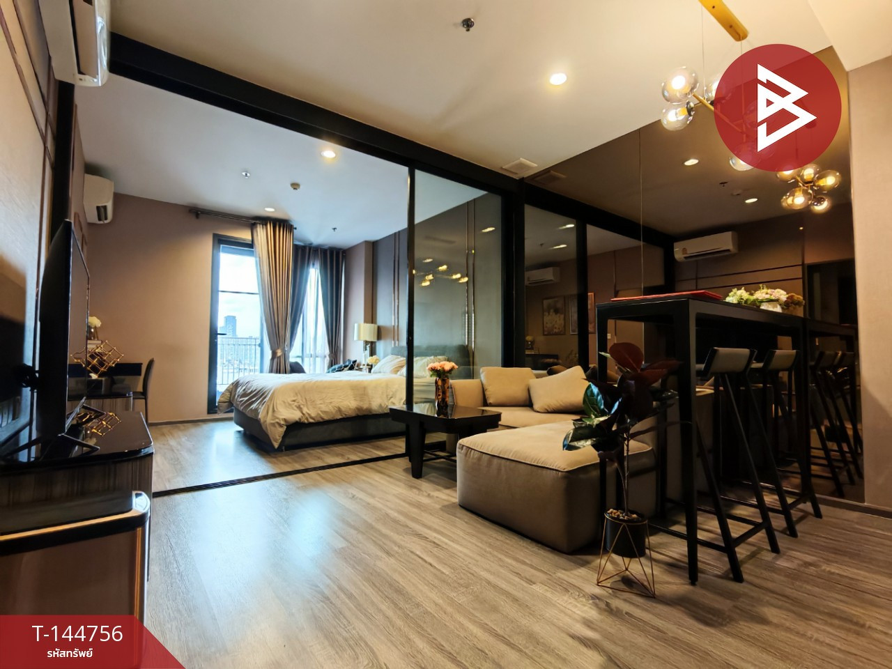 Condo for sale, Ideo Mobi Rangnam, Bangkok, near BTS Monument.