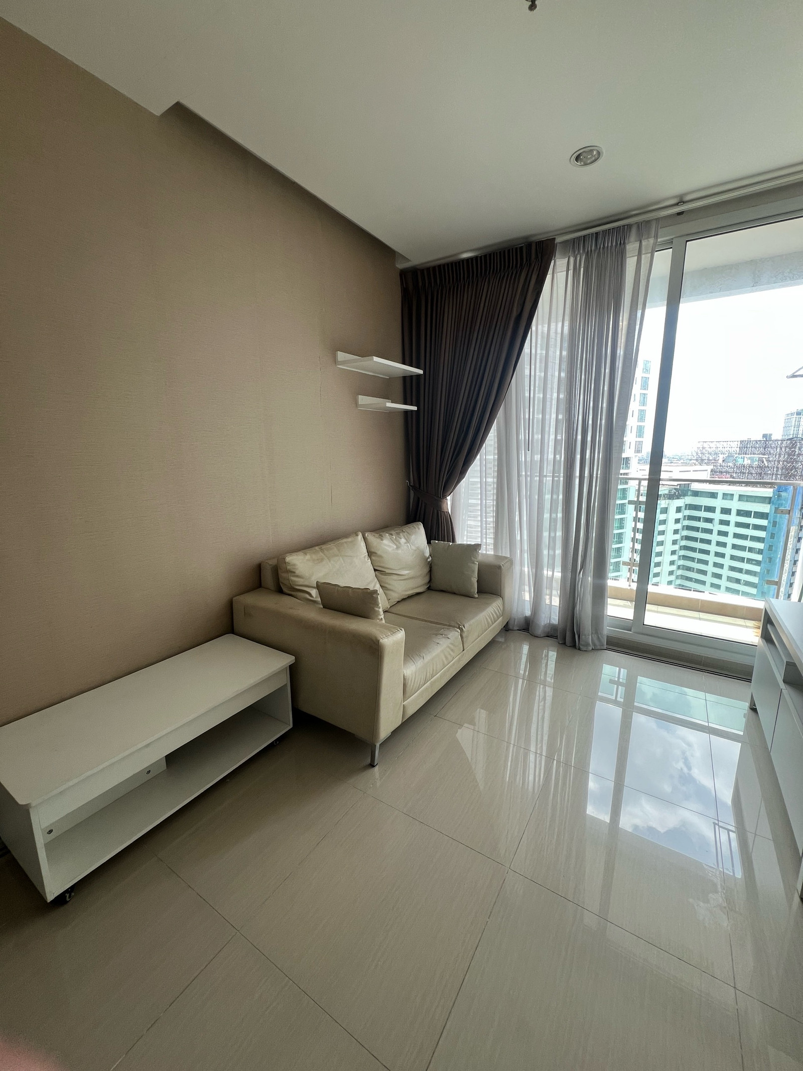 ขายด่วนนน!! Condo Project : TC Green Rama 9