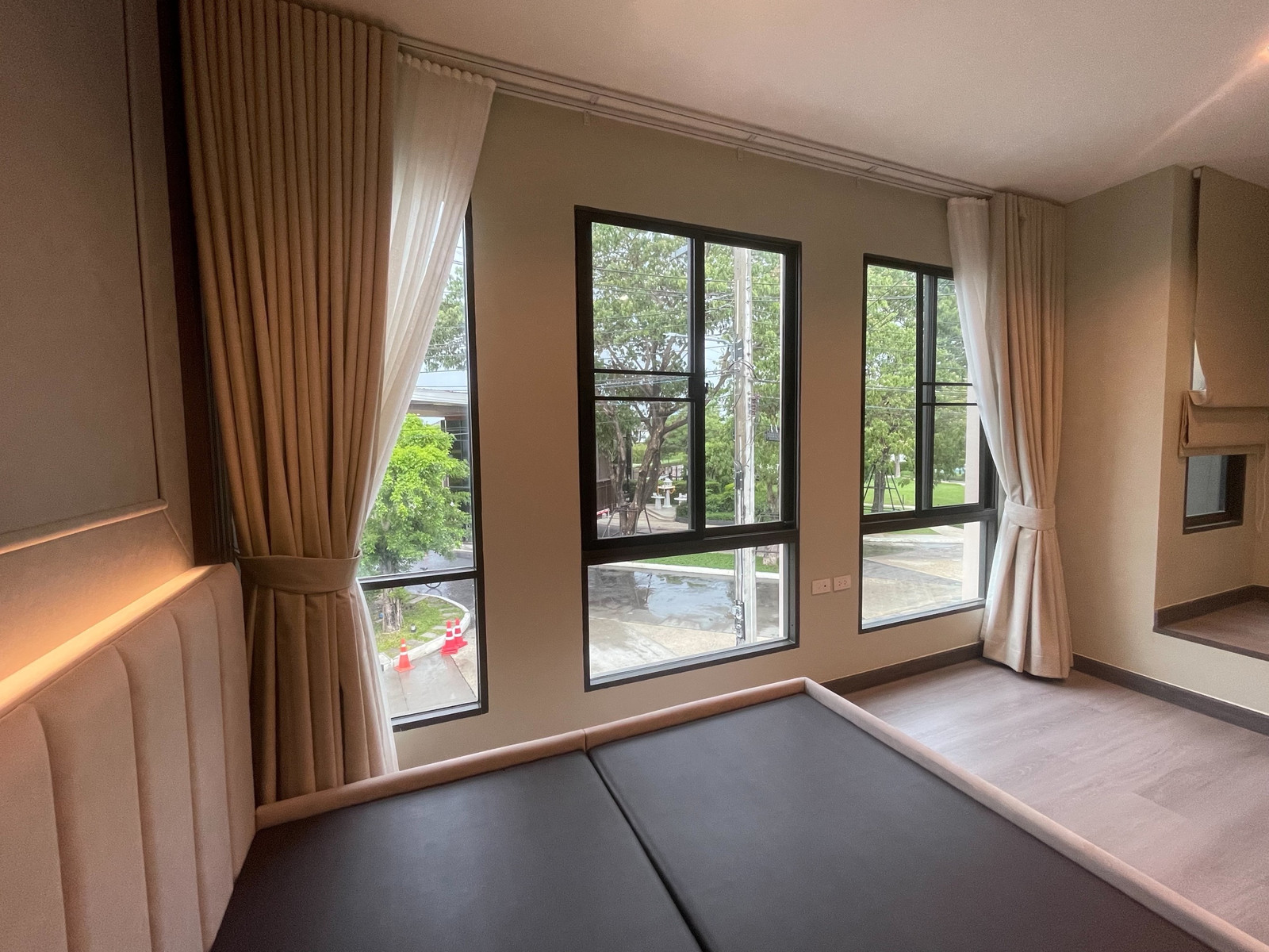📣𝐅𝐨𝐫 𝐫𝐞𝐧𝐭 | ✦PLENO Sukhumvit Bangna✦ 3 bedrooms + 1 lounge, 2 bathrooms 🪟Beautifully decorated 🐈🐕Pet allowed