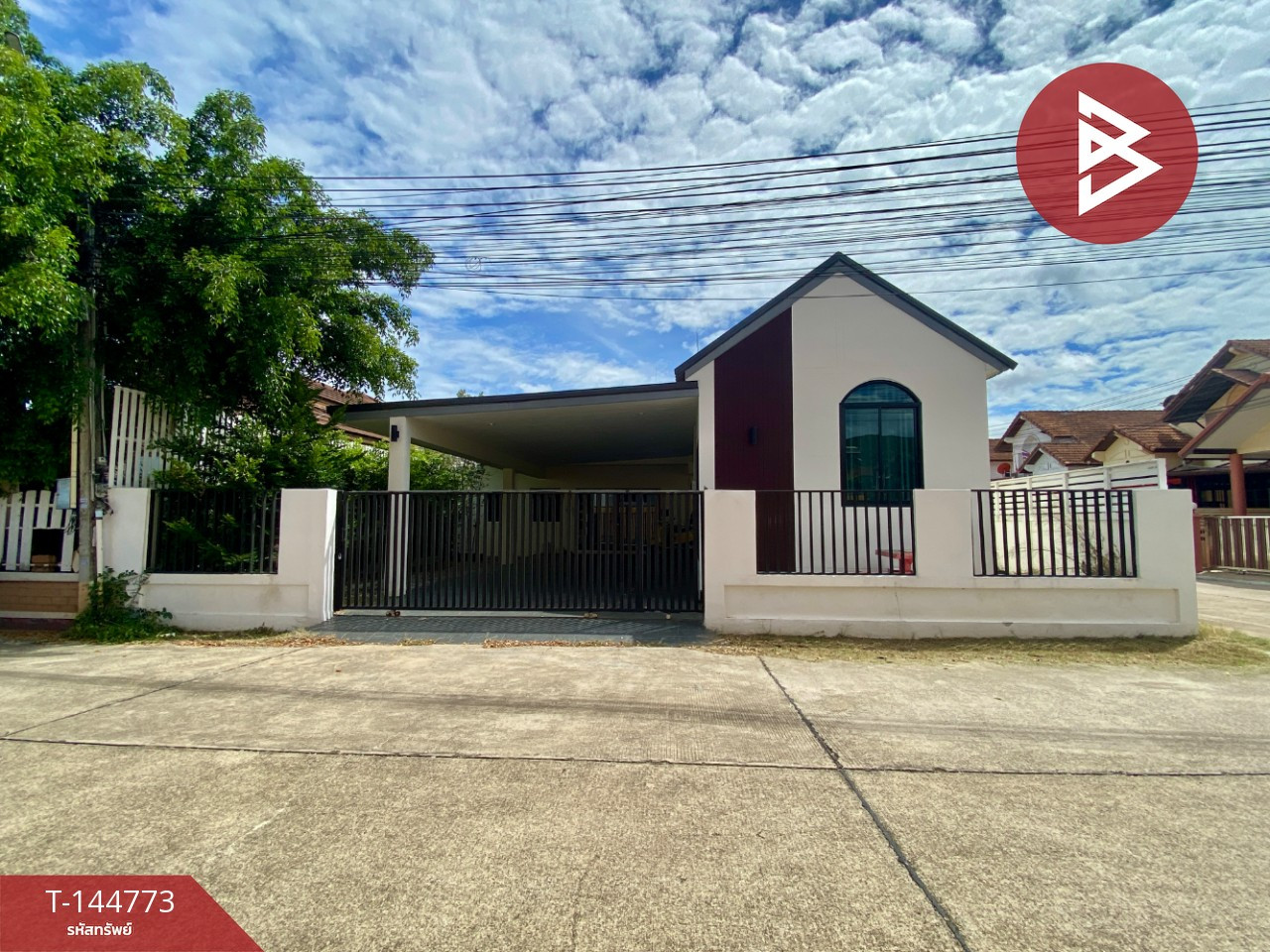 Single detached house for sale, Nordic style, Ramnut Village 15, Phlutaluang, Sattahip, Chonburi. Single detached house for sale, Nordic style, Ramnut Village 15, Phlutaluang, Sattahip, Chonburi.