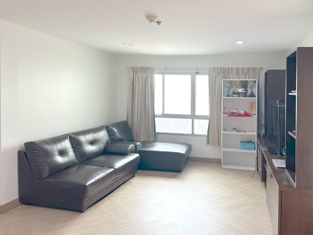 Condo for sale: Lumpini Ville Ramkhamhaeng 44, 63.36 sq m, fully furnished with Condo for sale: Lumpini Ville Ramkhamhaeng 44, 63.36 sq m, fully furnished with