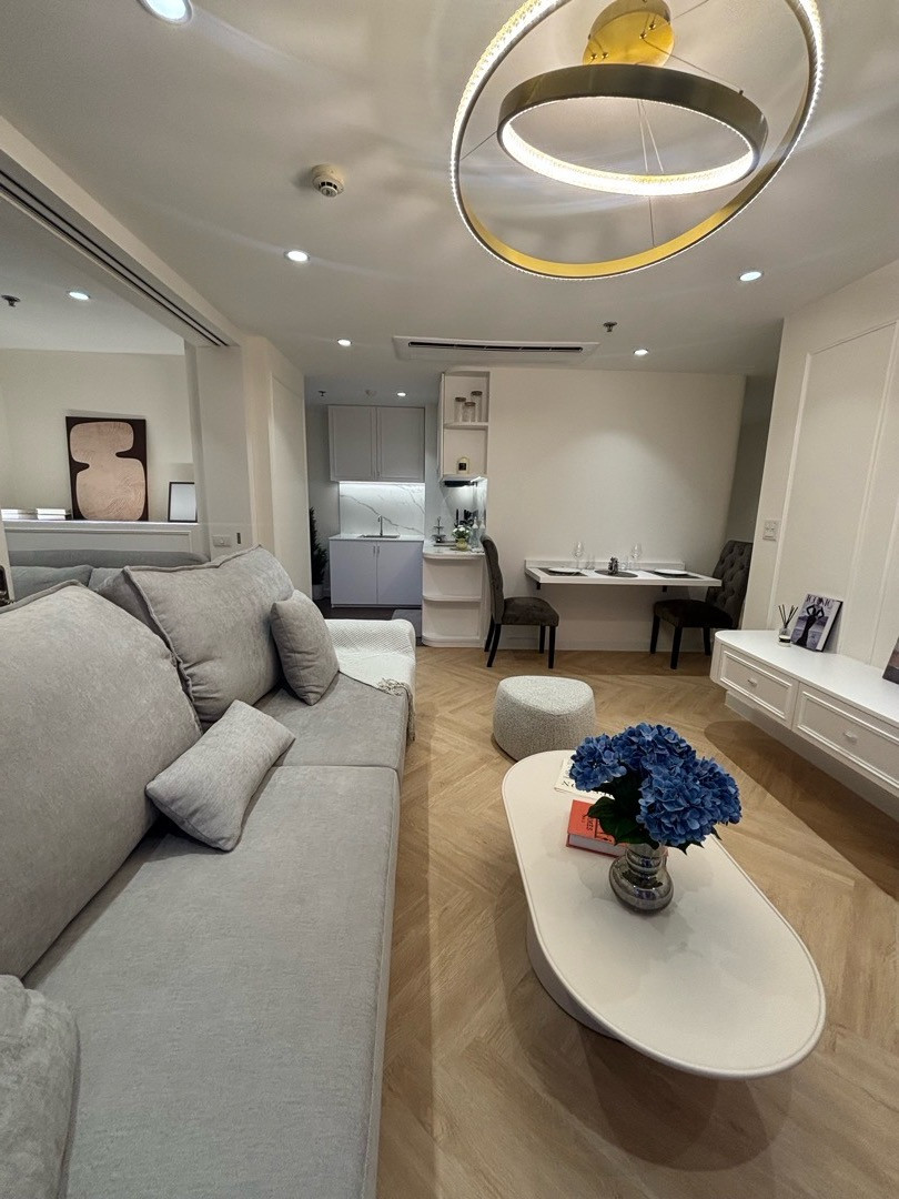 🏙️ The ICON III Thonglor Icon 3 Thonglor ￼✨ A rare spacious residence in the hear