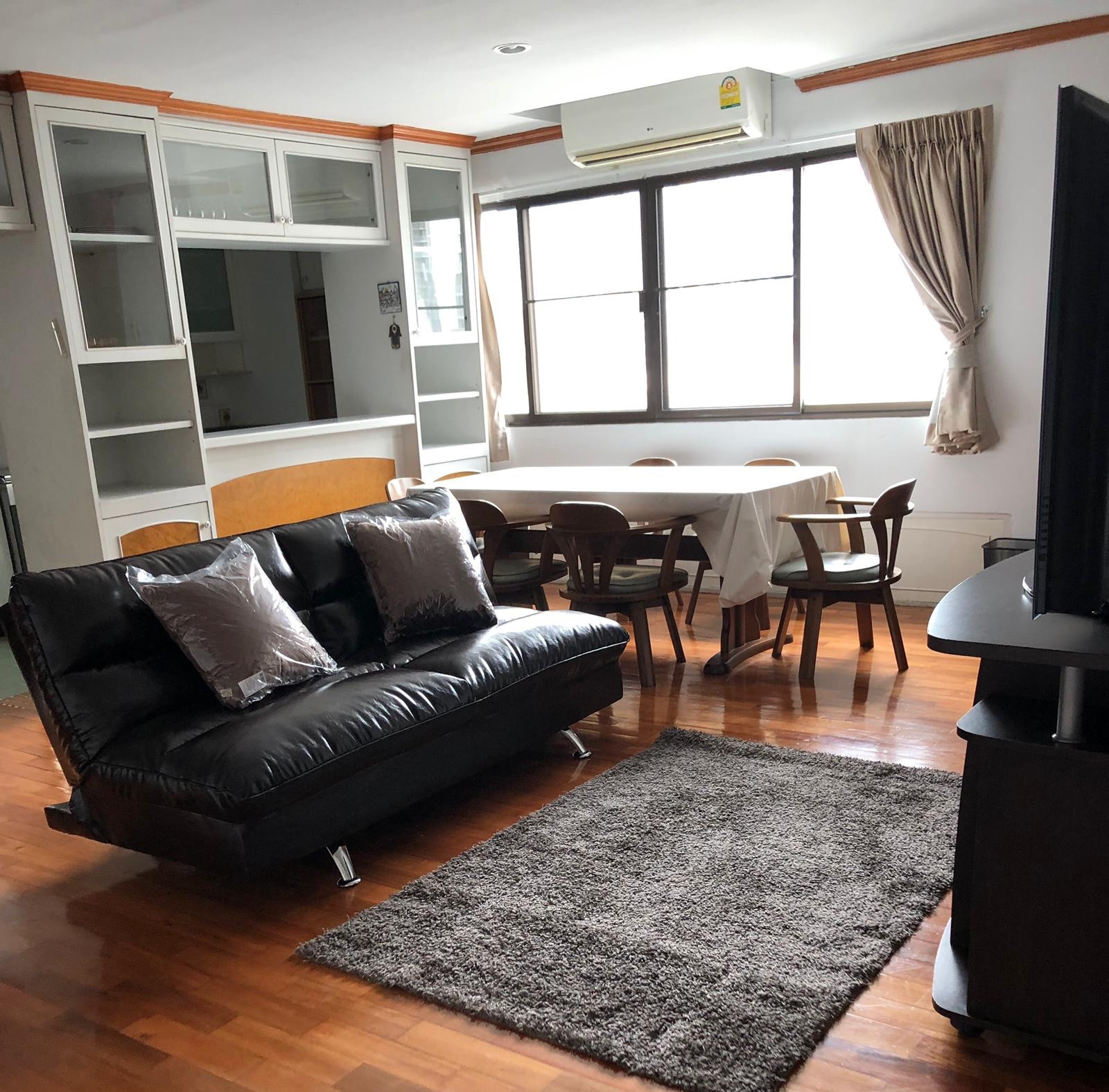 2-Bedroom Condo for Rent, 124 sq m, Phrom Phong Area 2-Bedroom Condo for Rent, 124 sq m, Phrom Phong Area