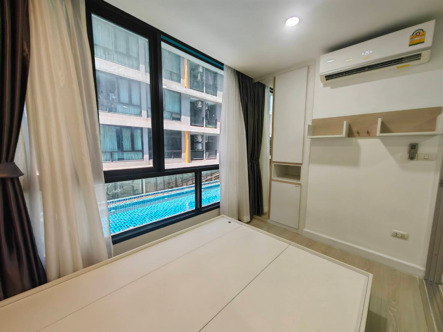 **For Sale at a Loss – The Cube Nawamin-Ramintra** **Only 700 meters from Khu Bon MRT Pink Line Station** **For Sale at a Loss – The Cube Nawamin-Ramintra** **Only 700 meters from Khu Bon MRT Pink Line Station**