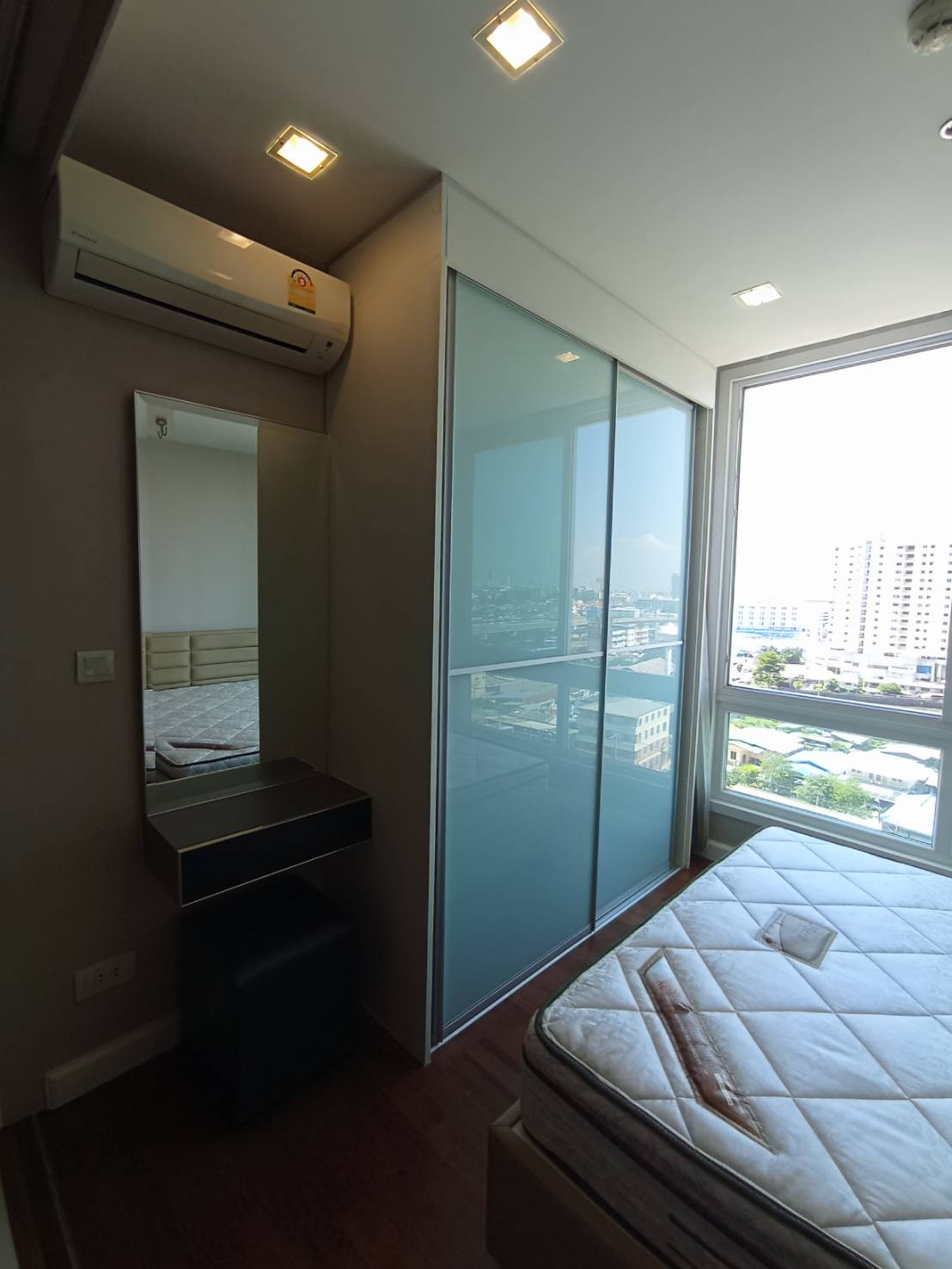 ขายด่วน โครงการเดอะเมโทรโพลิส คอนโดมิเนียม 1 ห้องนอน 1 ห้องน้ำ  อาคาร A ขนาด 35 ตร.ม. ชั้น 11 ราคาขาย 2,500,000 บาท – รูปที่ 4