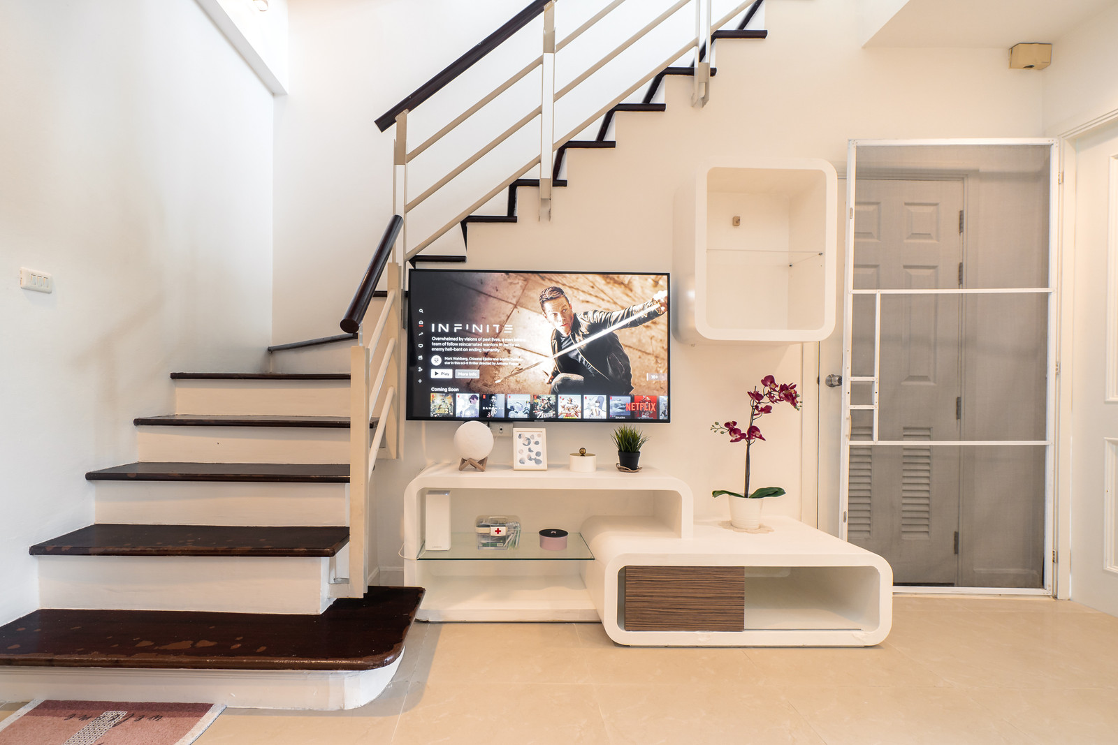 ขาย ทาวน์โฮม 3 ชั้น หมู่บ้านพรีเมียมเพลส เกษตร-นวมินทร์ เข้า-ออกได้ 2 ทาง ทำเลศักยภาพ ใกล้เลียบด่วน เดินทางสะดวก เหมาะทั้งอยู่อาศัยและทำโฮมออฟฟิศ – รูปที่ 2