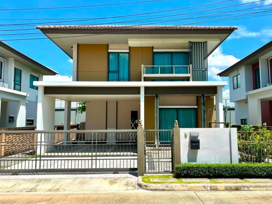 Urgent sale!! Burasiri Ratchaphruek 345 (Burasiri Ratchaphruek 345) luxury single house. Urgent sale!! Burasiri Ratchaphruek 345 (Burasiri Ratchaphruek 345) luxury single house.