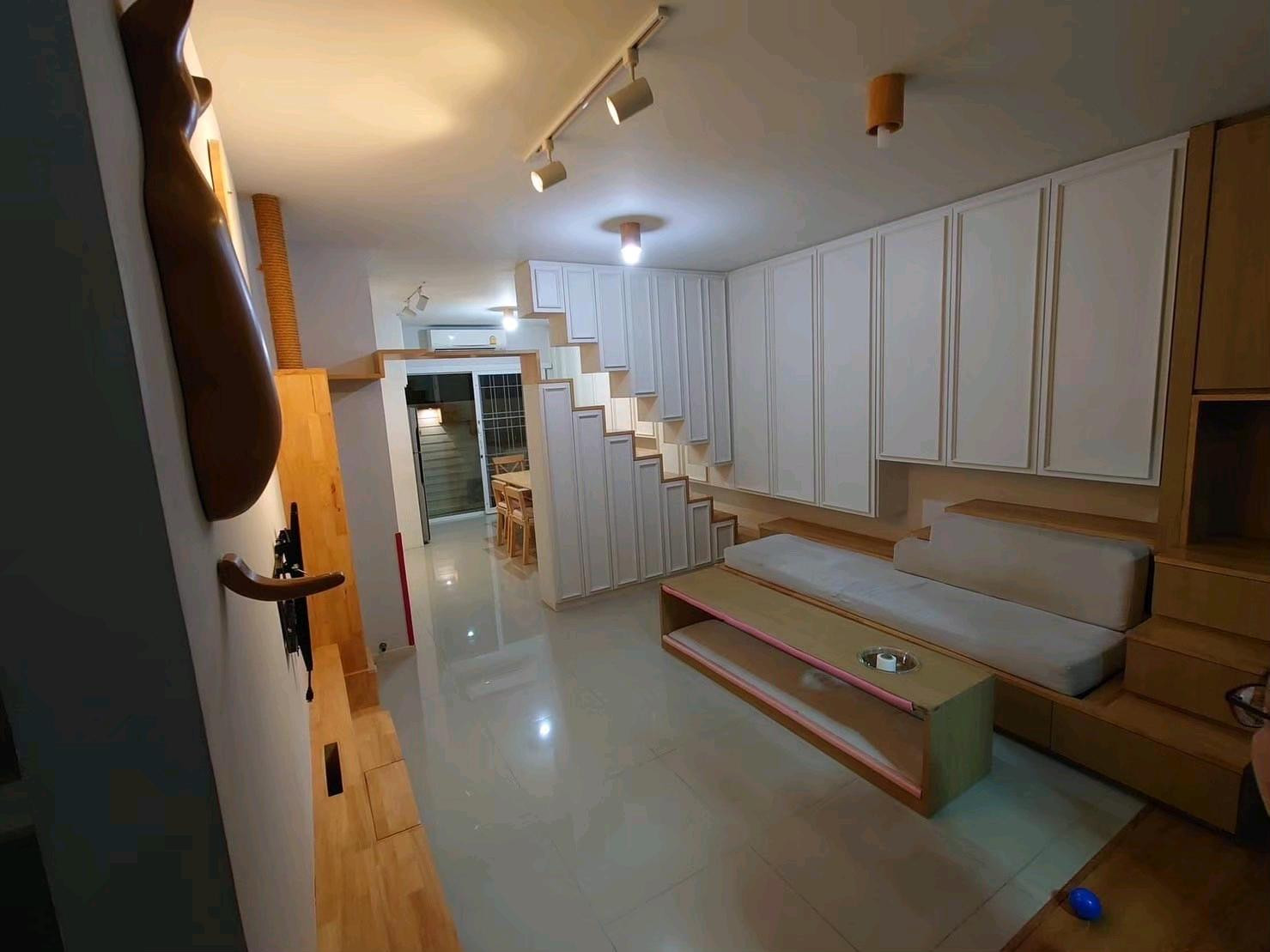 💫ขาย ทาวน์โฮม บ้านกลางเมือง สุขุมวิท 77💫 พร้อมผู้เช่า‼️
🏡ทาวน์โฮม 3 ชั้น ซอยอ่อนนุช 17 บ้านสวยสภาพดี พร้อมเฟอร์นิเจอร์ ใกล้ BTS อ่อนนุช

✨บ้านสวย สภาพดี พร้อมอยู่
✨ขายพร้อมเฟอร์นิเจอร์บิวท์อิน และเฟอร์นิเจอร์ลอยตัว – รูปที่ 4