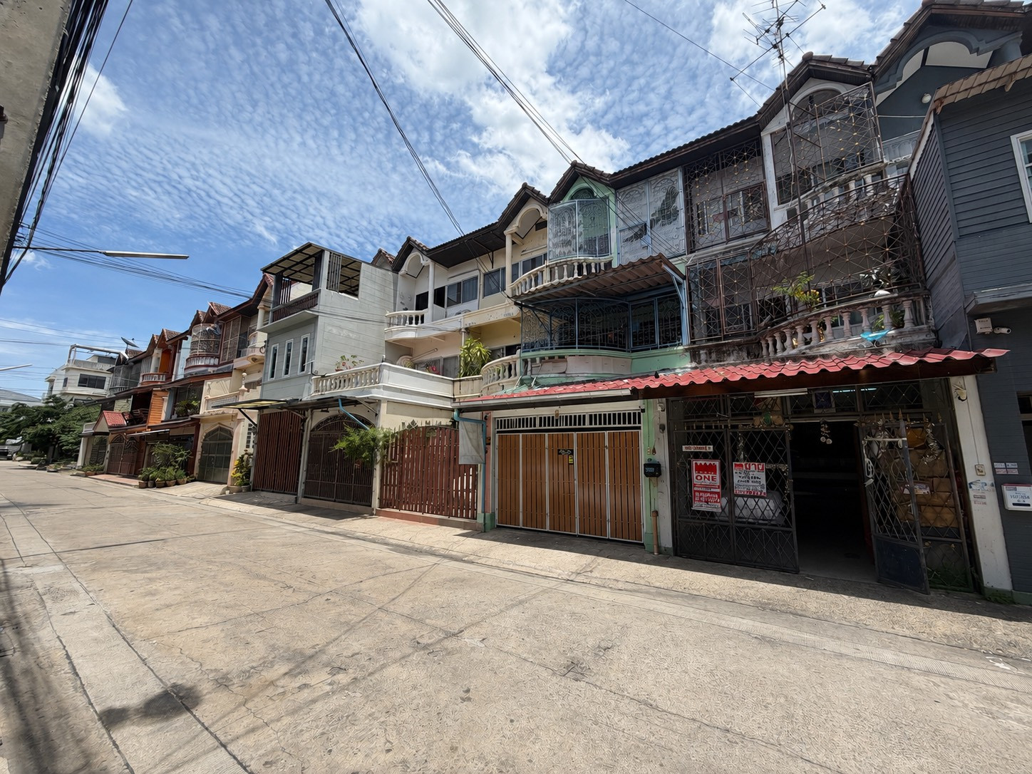 ทาวน์เฮ้าส์3ชั้น หมู่บ้าน สุขสวัสดิ์สวนธน ซ.ประชาอุทิศ33 ทุ่งครุ – รูปที่ 2