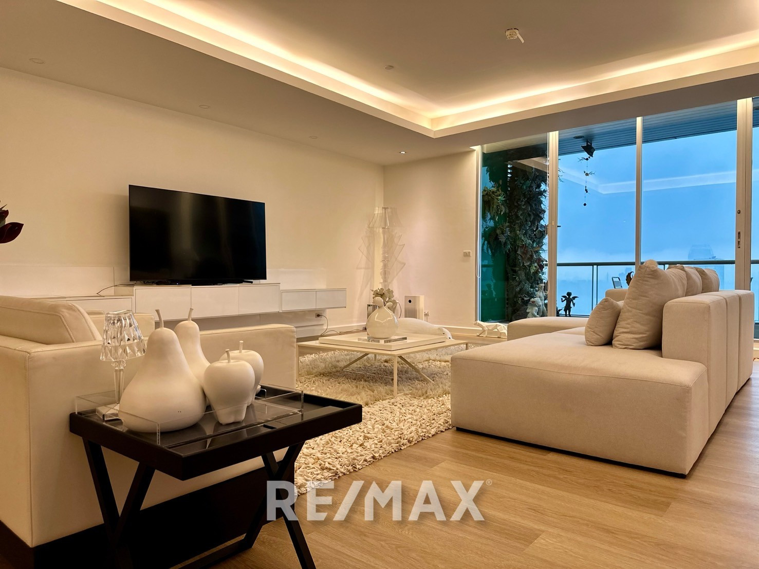 Sky Villas (in same building as Ascott Sathorn Bangkok) Please feel free to leave me a message on LINE – รูปที่ 3