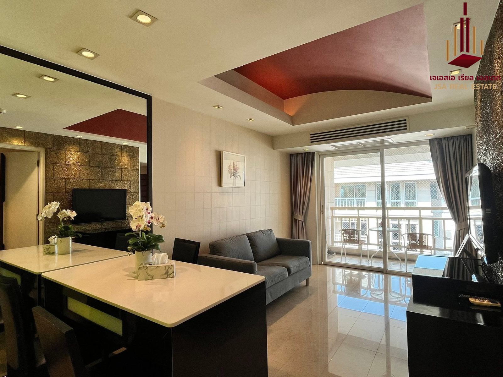 ✨ For Rent : The Bangkok Narathiwas Condo ✨  💰 Only 19,000 THB/month