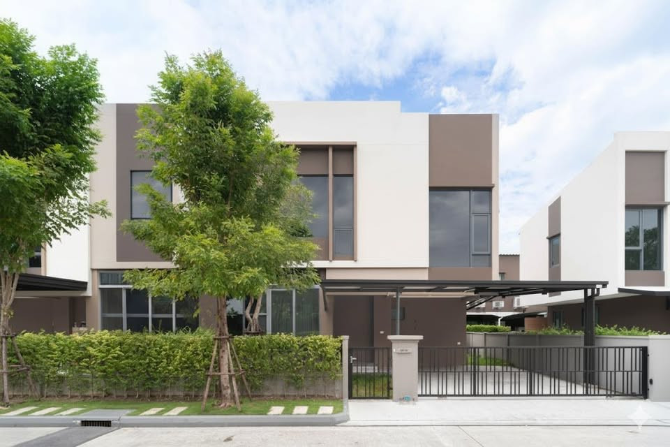 Beautiful 2-story house for sale, Baan Klang Muang The Edition Sukhumvit–Onnut project | 3 bedrooms, ready to move in, price 8.69 million baht [JZh260601]