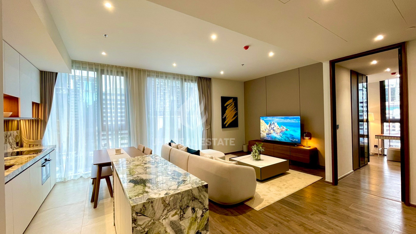 Best Deal🔥Brand New🔥2 bed 2 bath🛁 ROMM Convent Luxury Condo ว่างให้เช่า พร้อมให้เข้าอยู่ Line id : @jhrcondo – รูปที่ 4
