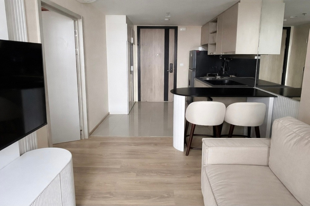 🔥 For Sale !! 🔥 Oka Haus, 1 bedroom, 1 bathroom, high floor 40++, There is a bathtub !! Code C20260600031 furnished, Special Deal!!📣📣 🔥 For Sale !! 🔥 Oka Haus, 1 bedroom, 1 bathroom, high floor 40++, There is a bathtub !! Code C20260600031 furnished, Special Deal!!📣📣