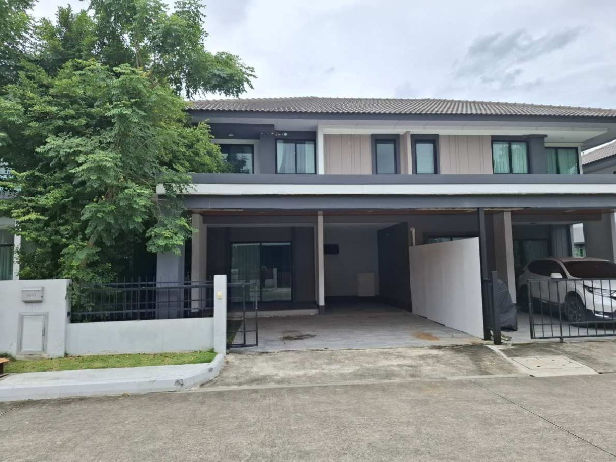 Kanasiri Salaya Pinklao Big twin house Kanasiri Salaya Pinklao Big twin house