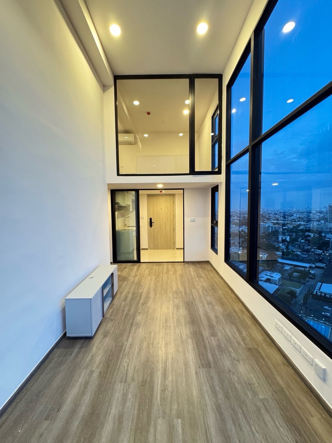 [Reservation missed/best price] 2 bedrooms, 1 bathroom, next to Kasetsart University, corner room, high privacy, complete built-ins, only 6.39 million baht 🌳