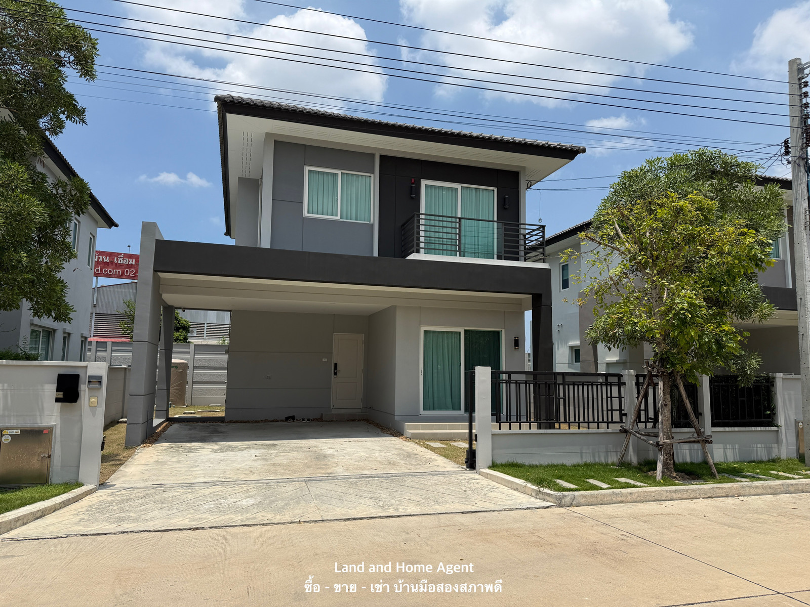 For Rent: CENTRO Bangna - Srinakarin, Brand New 4 Bedrooms, Near Mega Bangna 4.5 km. For Rent: CENTRO Bangna - Srinakarin, Brand New 4 Bedrooms, Near Mega Bangna 4.5 km.