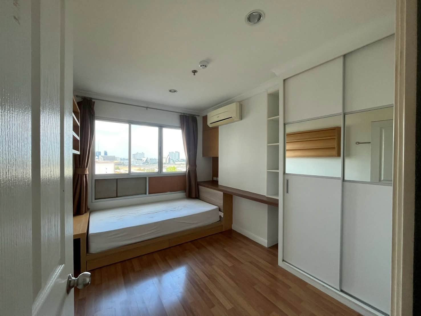 (รหัส S5674) ขายคอนโด โครงการ Lumpini Place Rama 9 - Ratchada : ลุมพินี เพลส พระราม 9 - รัชดา 
