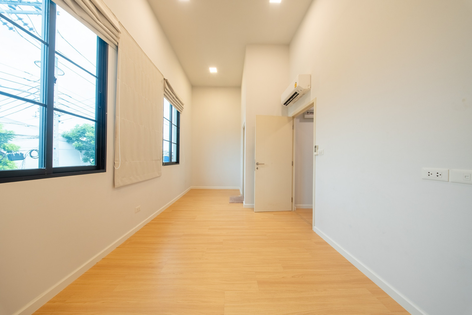 Rare Family Townhome Siri Place Pattanakarn 4BR สไตล์ปารีส ใกล้สุวรรณภูมิ - U6239104 – รูปที่ 4