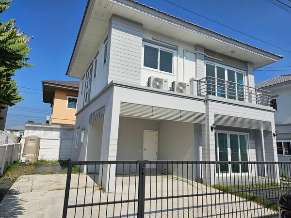 2-story detached house for sale, Kunalai Pream Village, Bang Bua Thong, good location, convenient travel, near Sarasas Witaed Sai Noi School.