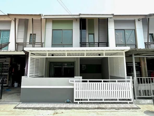🔥Townhome for Sale at Pruksa Prime Srinakarin | 6-Meter Wide Frontage | Great Location